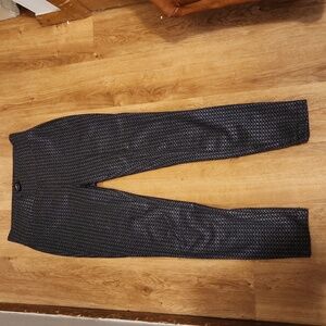 Loft size XS 14 x 37  Black and White Pants